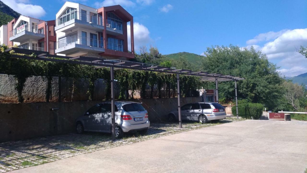 Apartments Acacia Hill Ðenovići Eksteriør bilde